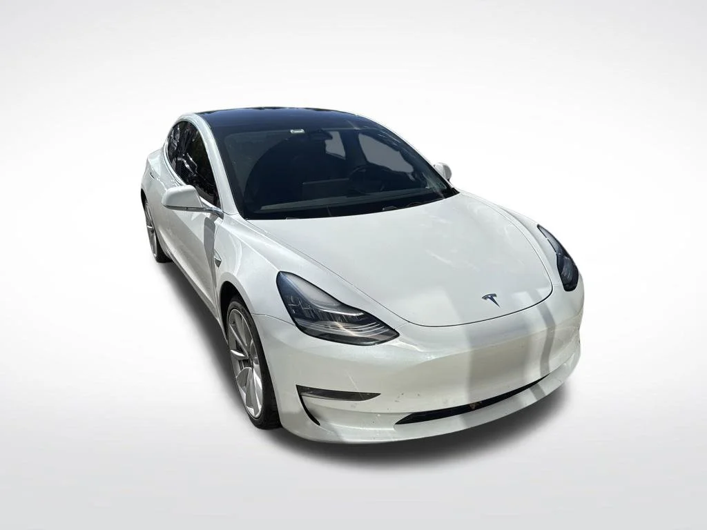 Used 2020 White Tesla Long Range image 2