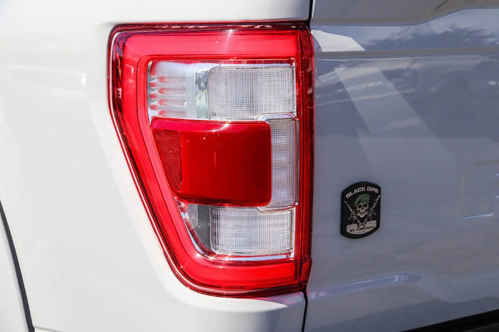 Used 2023 White Ford Lariat image 11