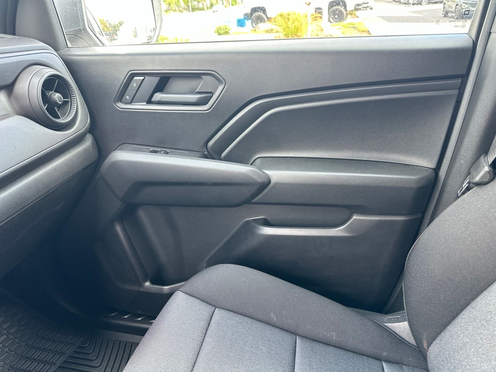 Used 2025 Summit White Chevrolet Work Truck image 5