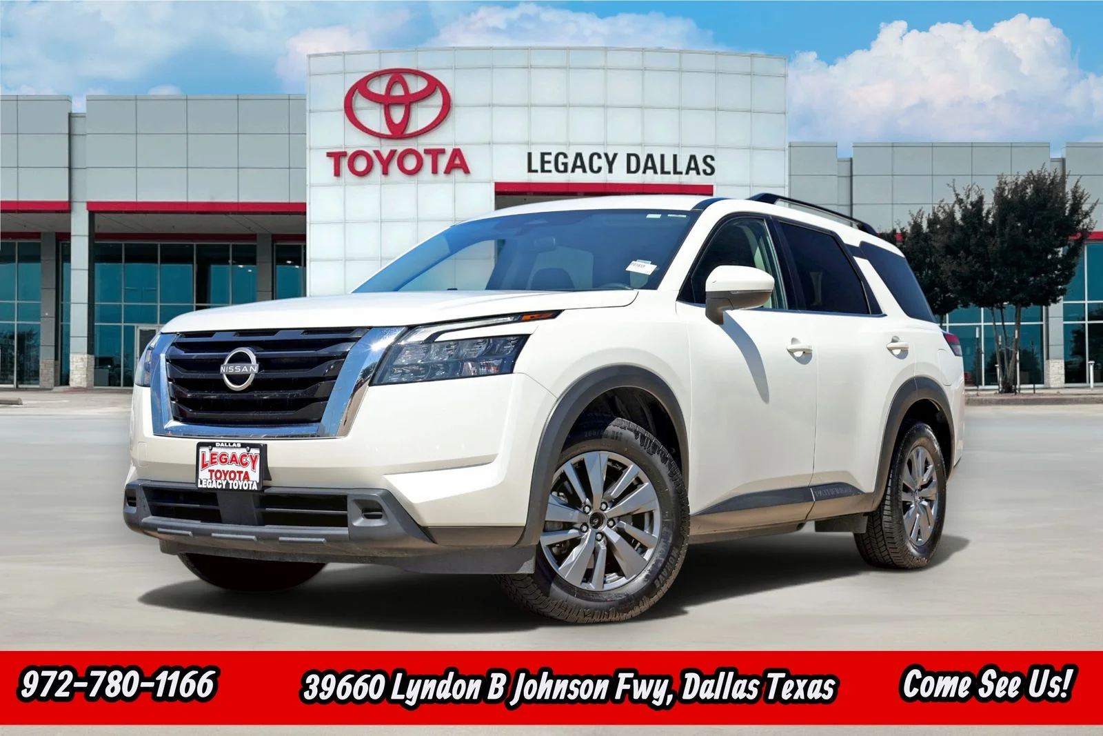 Used 2024 White Nissan SV image 1