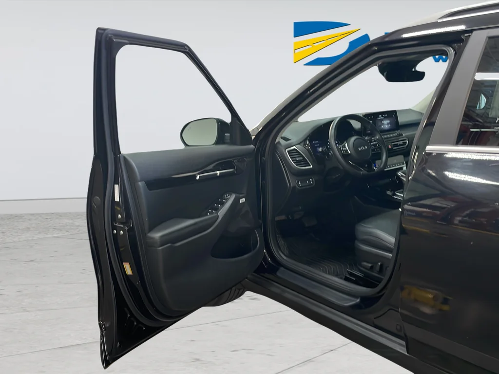 Certified Used 2022 Black Kia SX image 33