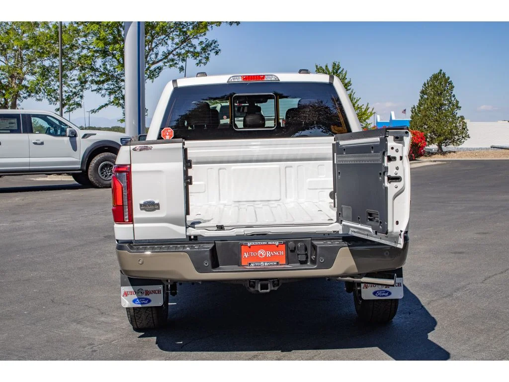 New 2026 Star White Metallic Tri-Coat Ford King Ranch image 16