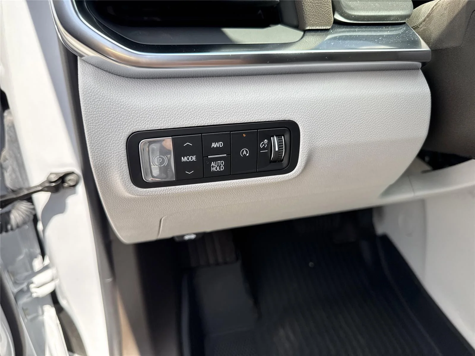 New 2026 Glacier White Tricoat GMC Denali image 31