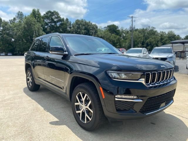 Used 2025 Black Jeep Limited image 5
