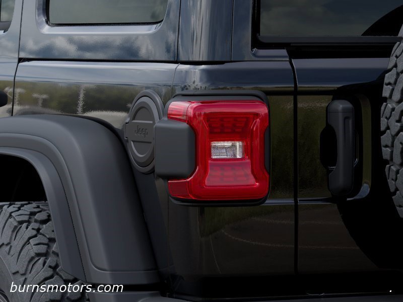 New 2026 Black Clear-Coat Exterior Paint Jeep Moab 392 4-Door image 9
