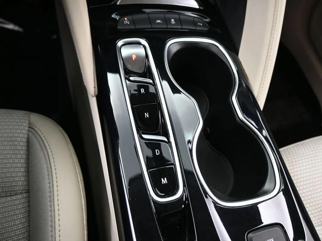 Used 2023 Sapphire Metallic Buick Preferred image 27