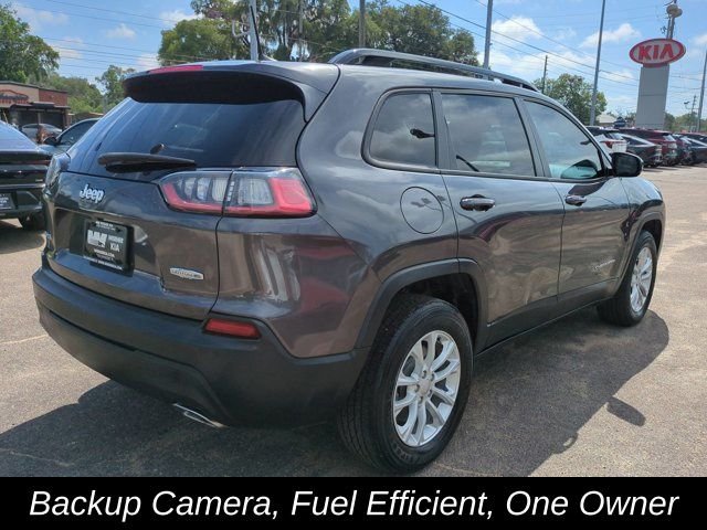 Used 2022 Gray Jeep Latitude Lux image 5