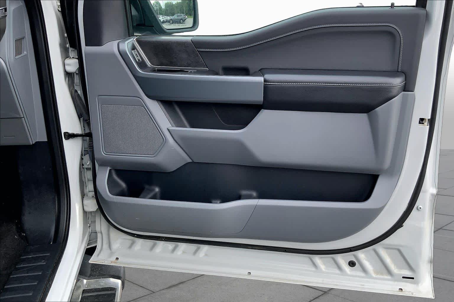 Used 2024 Avalanche Ford XLT image 22