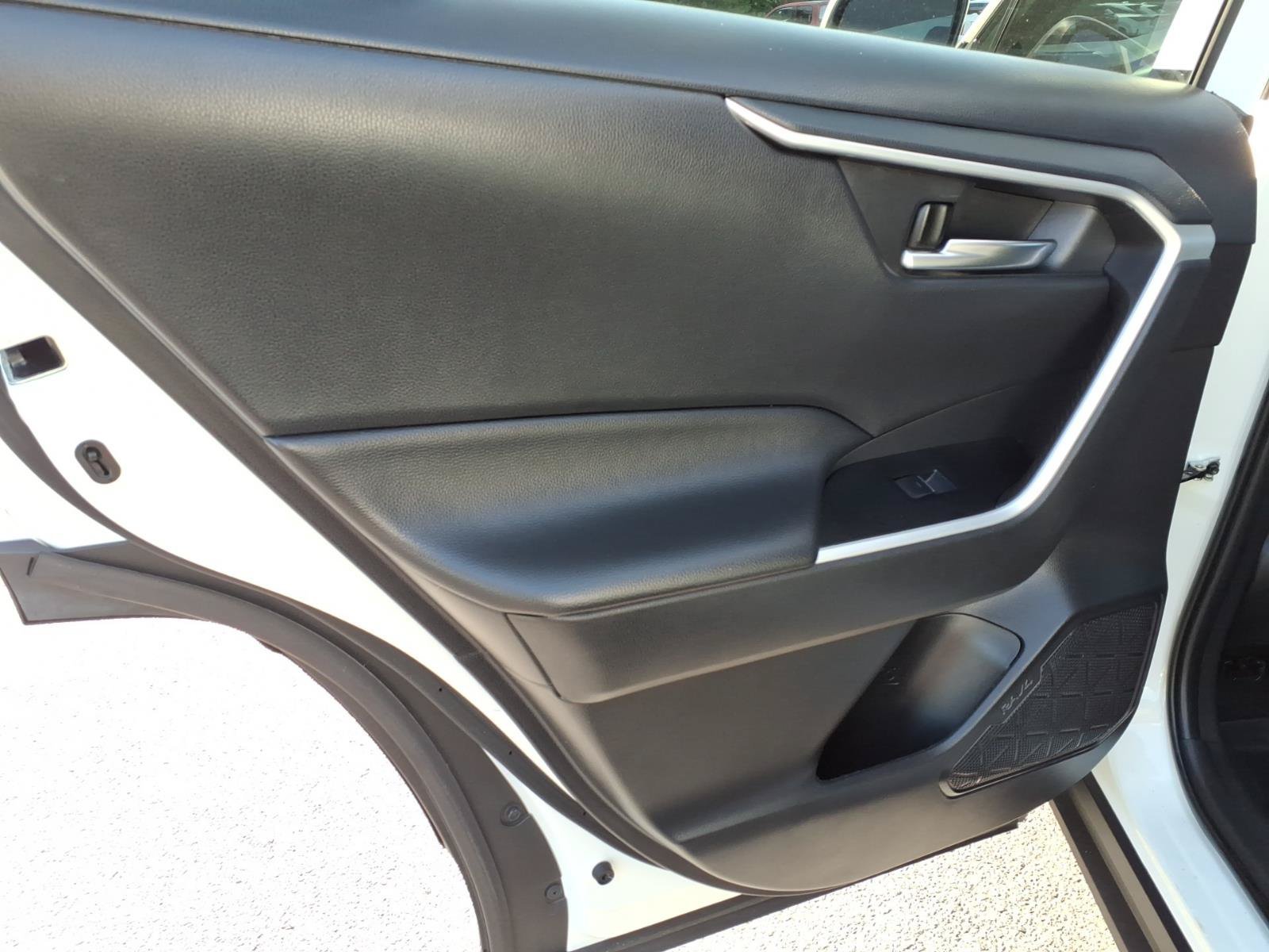 Used 2024 Ice Cap Toyota XLE image 13