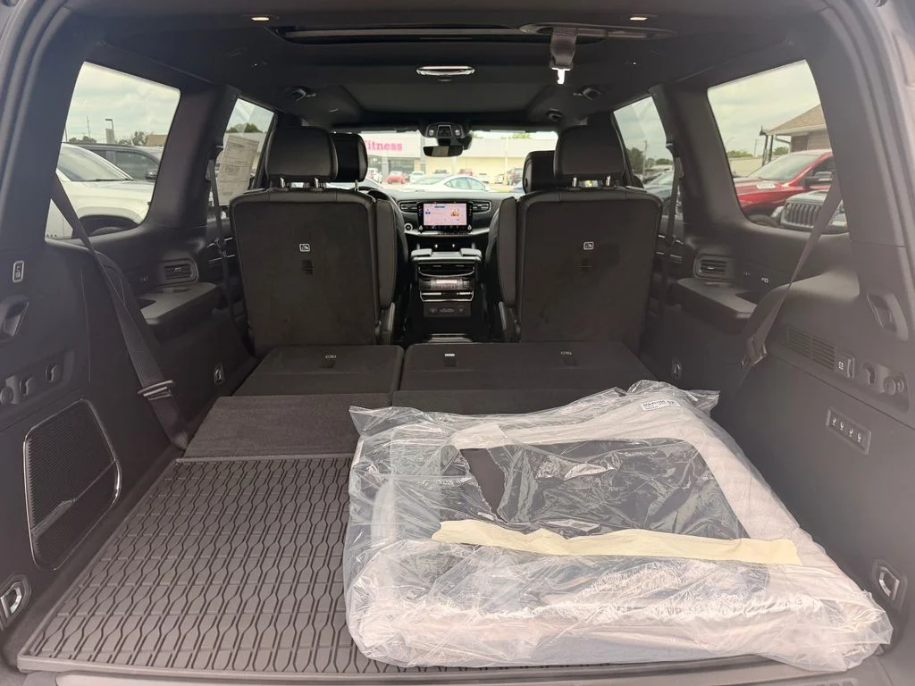 New 2026 Gray Jeep Upland image 12