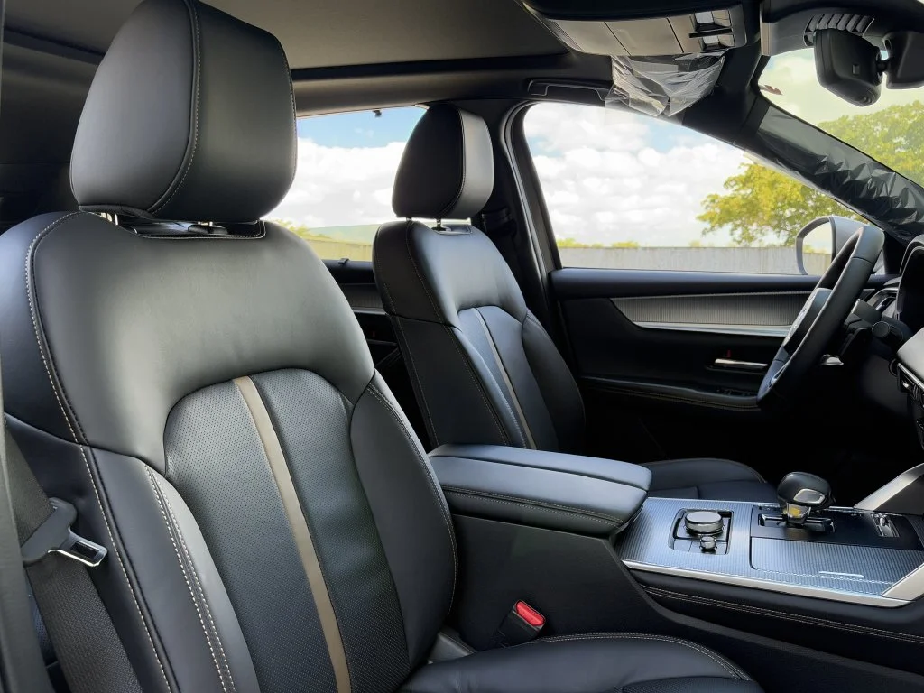 2025 Mazda CX-90 Premium Plus Package - Photo 10