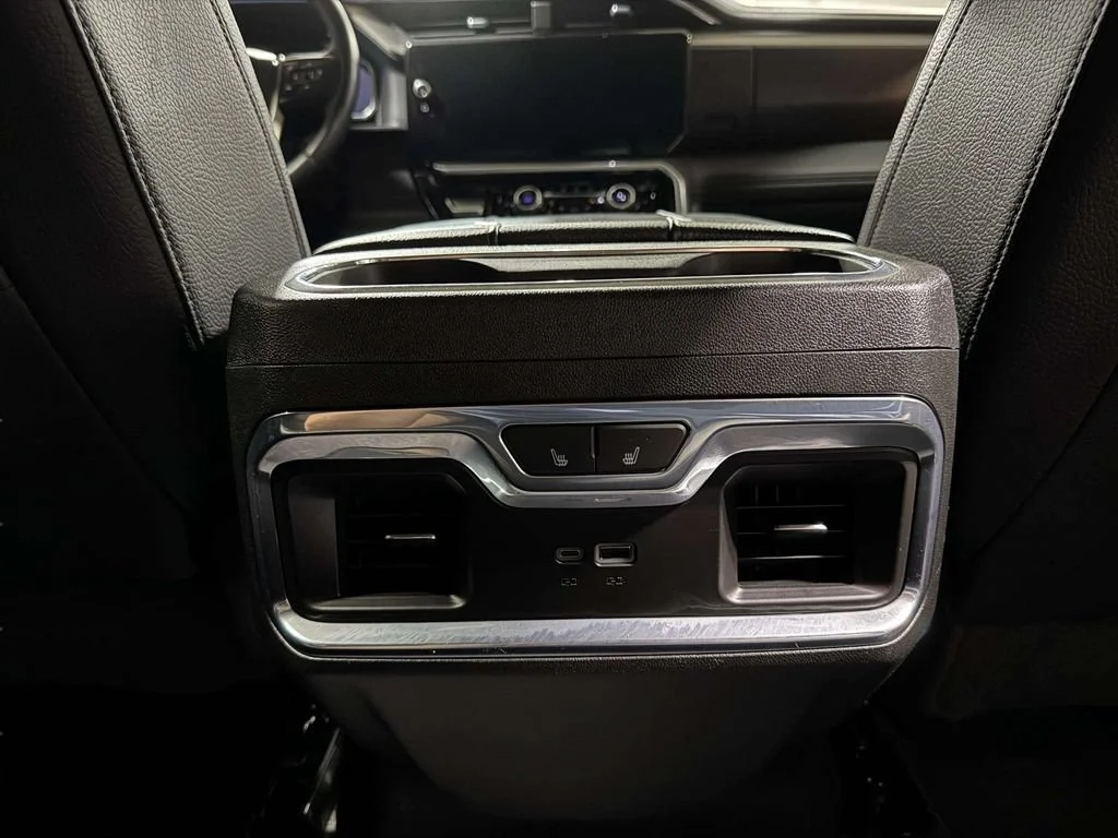 Used 2023 Onyx Black GMC Denali image 24