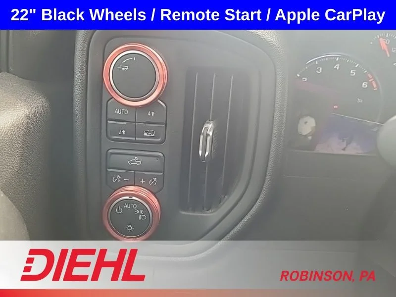 Used 2019 Red Chevrolet Custom image 17