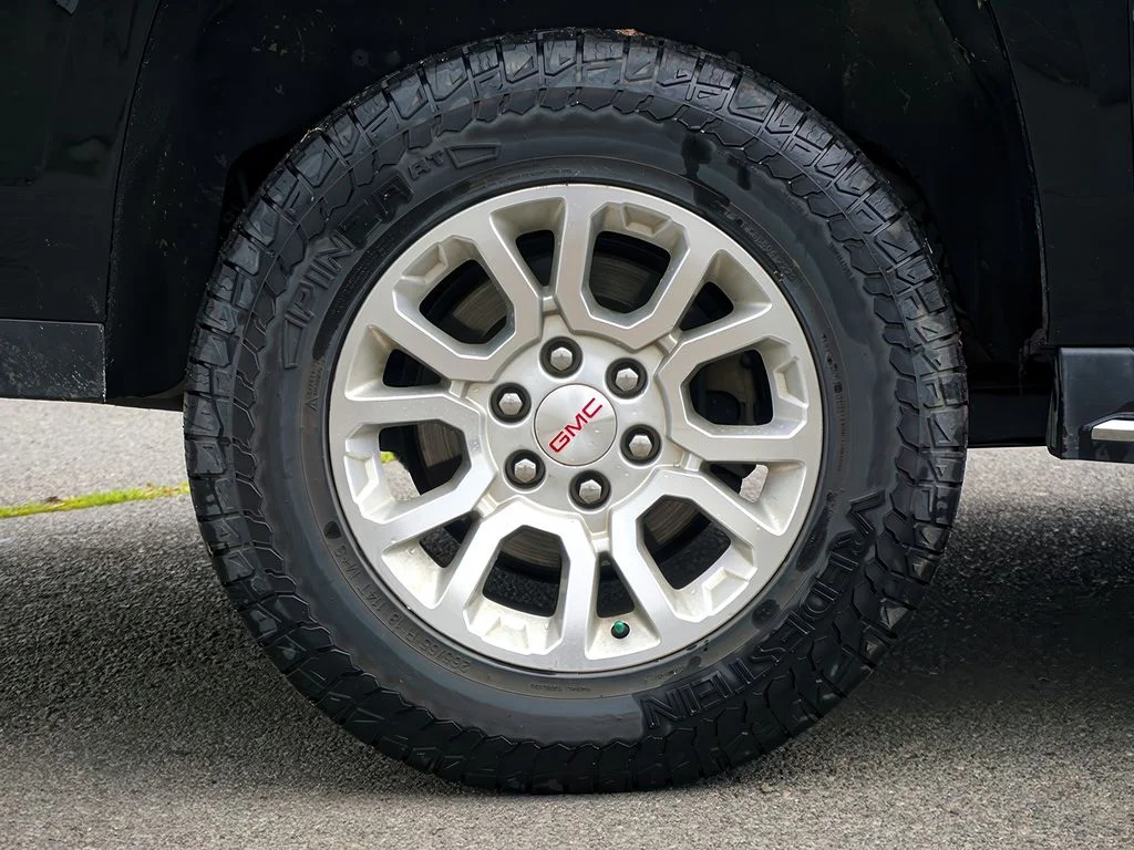 2020 GMC Yukon XL SLT - Photo 15