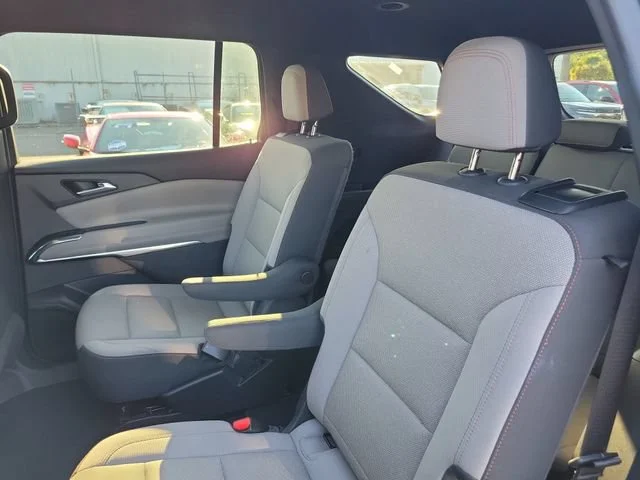 2025 Chevrolet Traverse LT - Photo 16