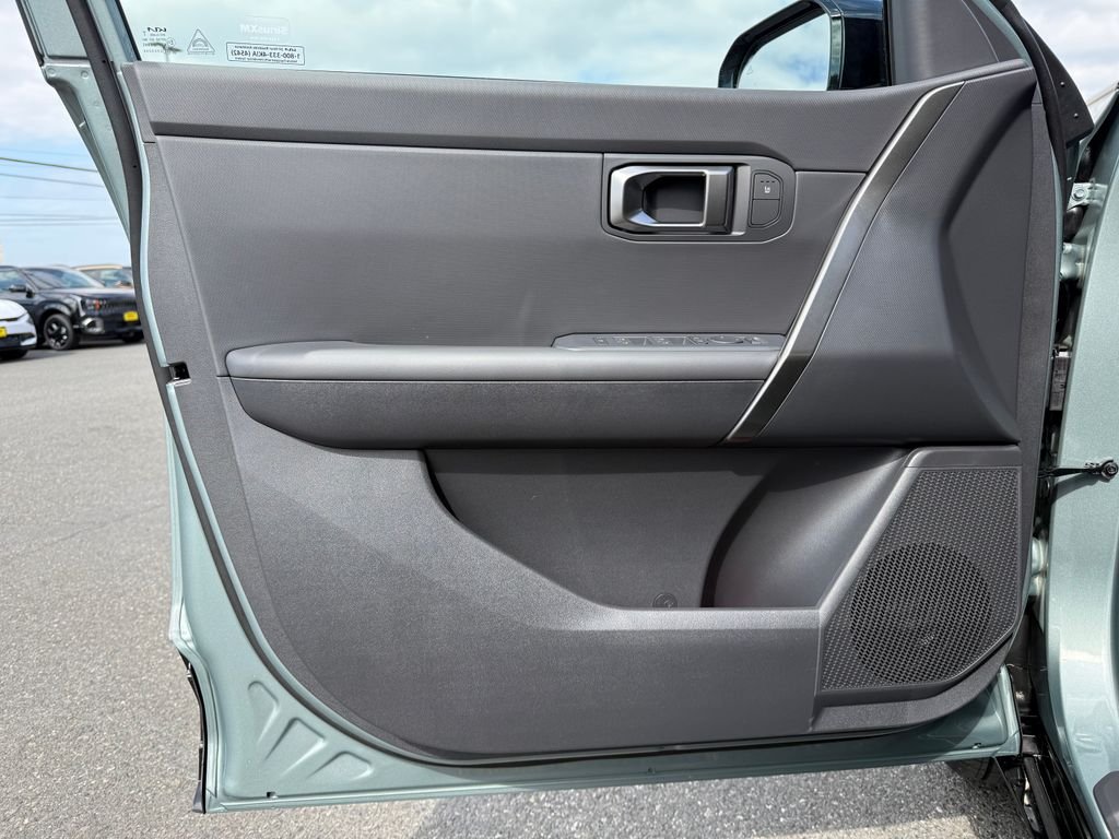 New 2027 Iceberg Green Kia X-Line S image 17