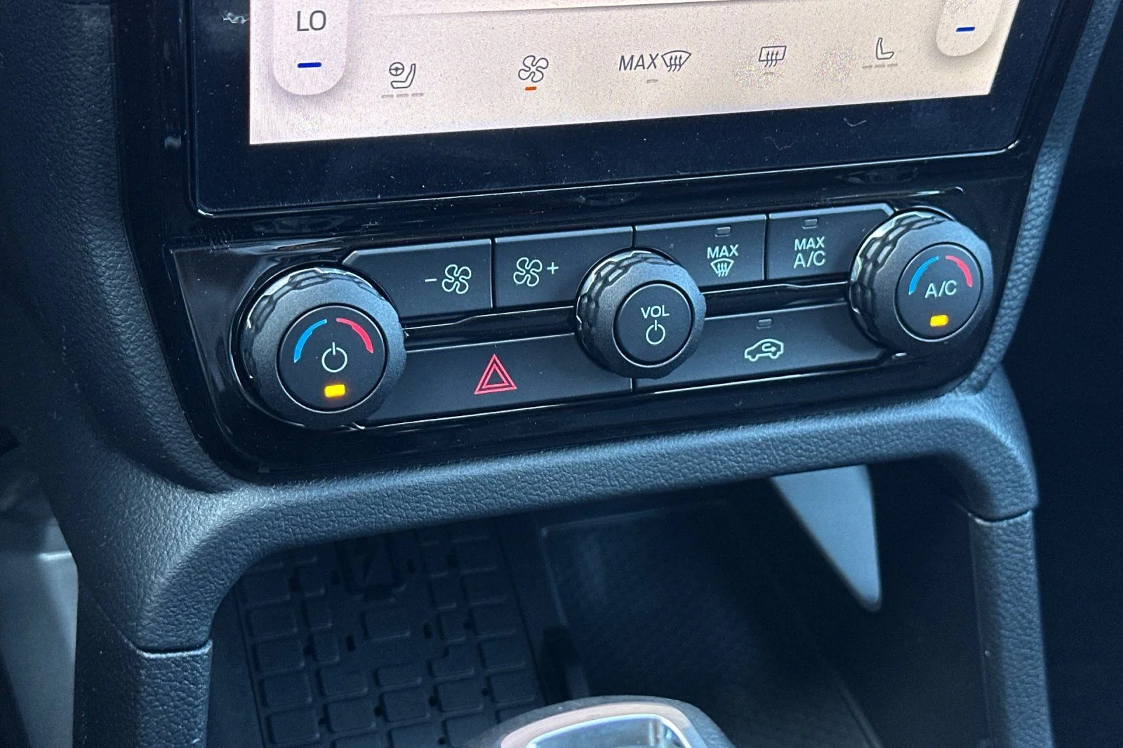 New 2026 White Ford Lariat image 16
