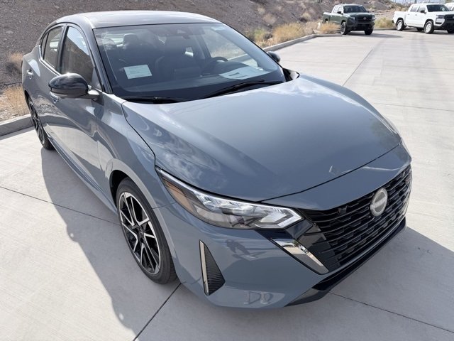2025 Nissan Sentra SR photo 3