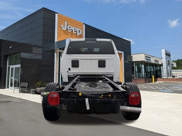 New 2026 Bright White Clear-Coat Exterior Paint RAM Tradesman image 13