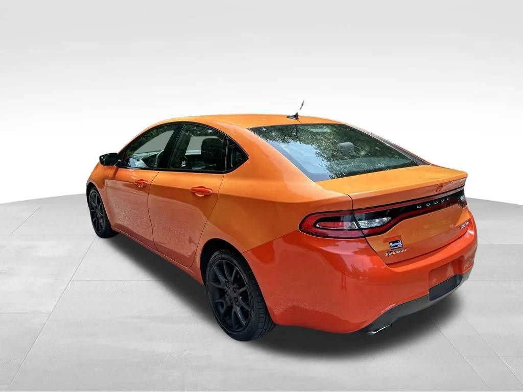 Used 2015 Orange Dodge SXT image 3