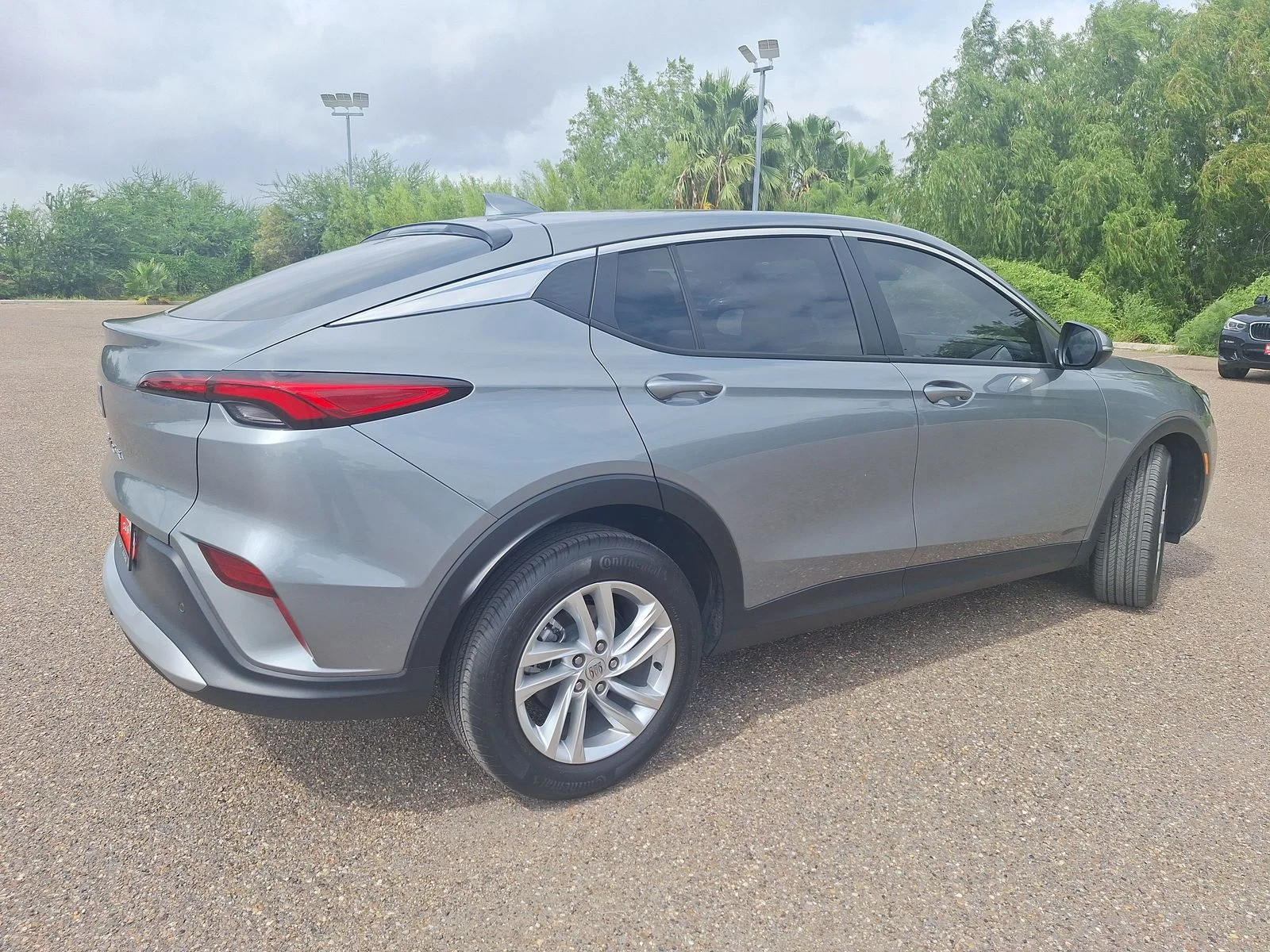 Used 2025 Gray Buick Preferred image 7