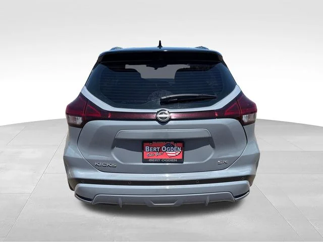 Certified Used 2024 Gray Nissan SR image 6
