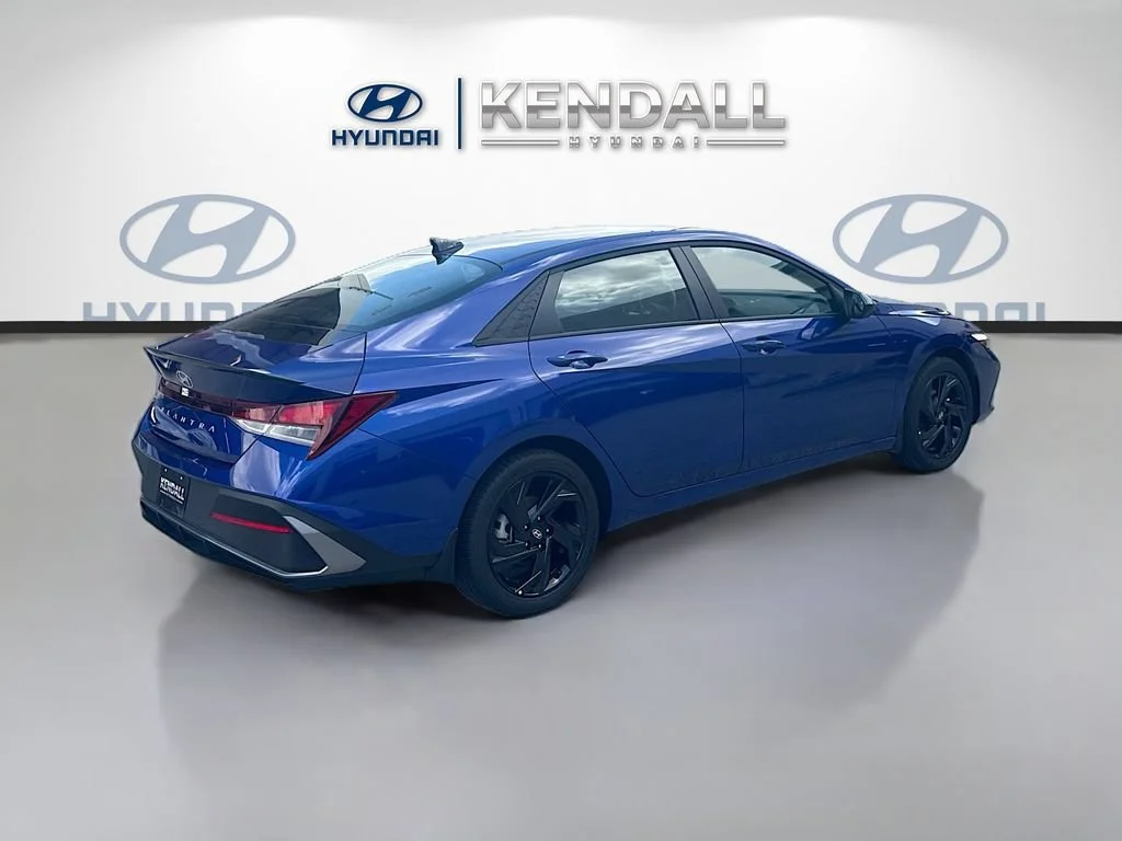 Used 2026 Intense Blue Hyundai SEL Sport image 6