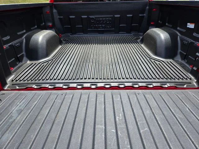 Used 2025 Red Chevrolet LT image 16