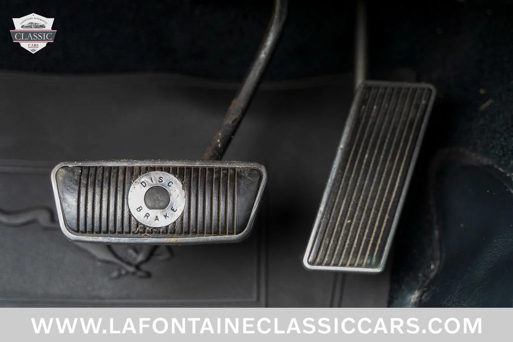 Used 1968 Red Ford Fastback image 77