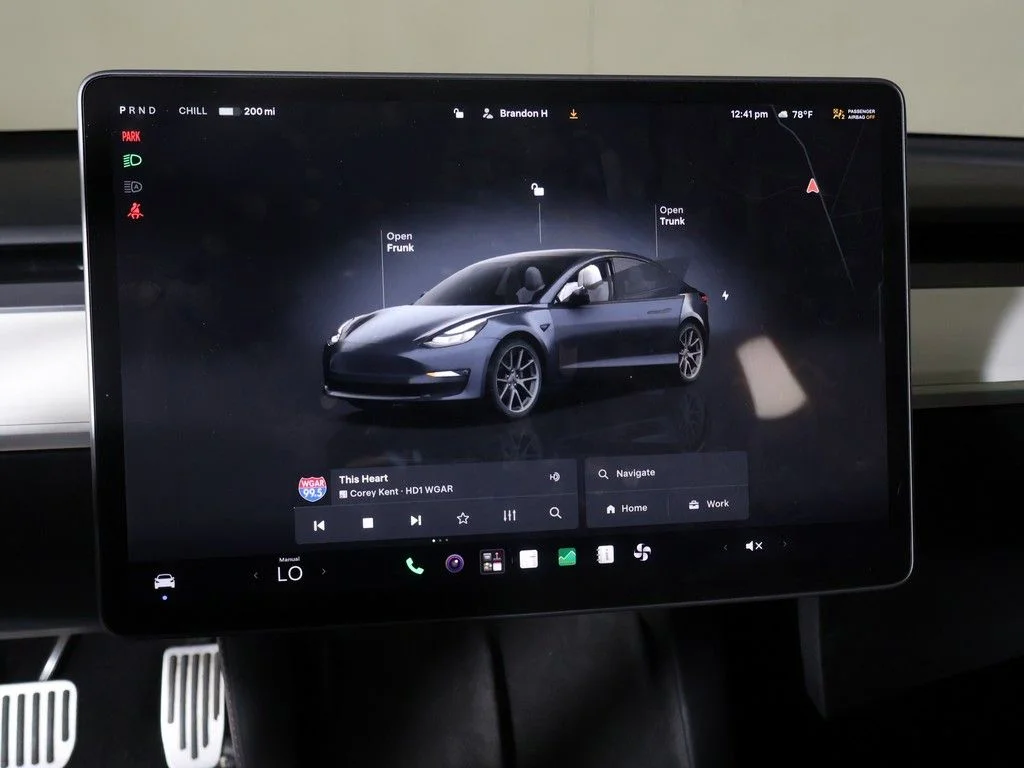 Used 2022 Silver Tesla Long Range image 39