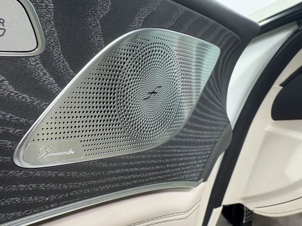 Used 2022 MANUFAKTUR Diamond White Metallic Mercedes-Benz Base image 8