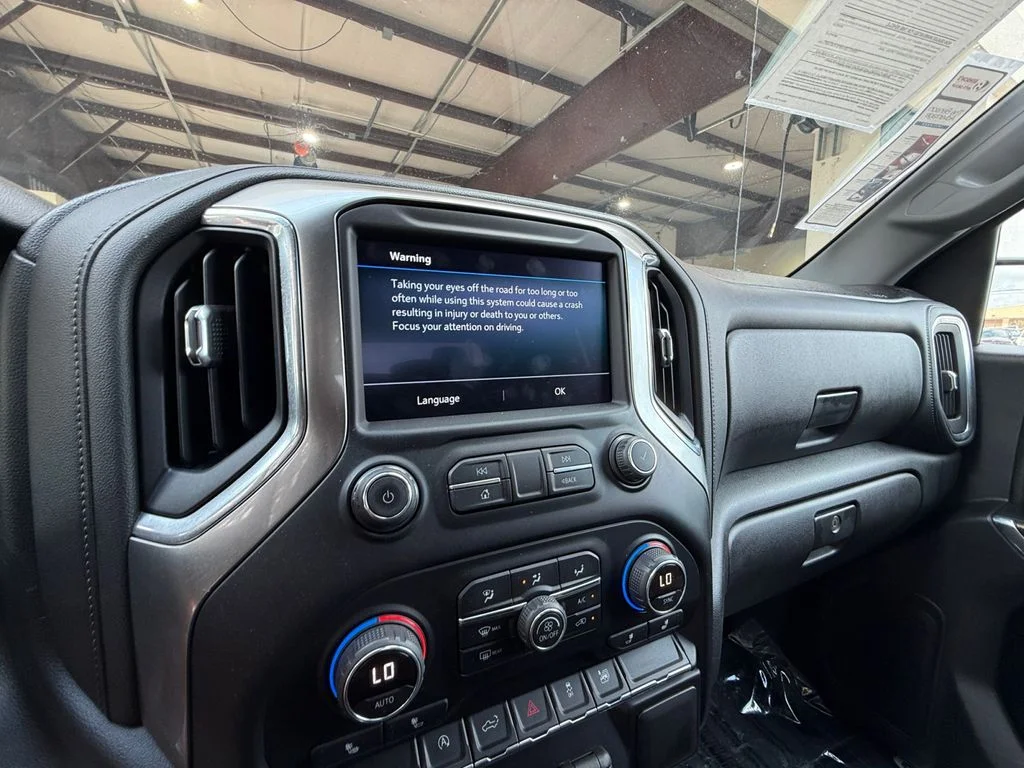 Used 2019 Gray Chevrolet LT image 21