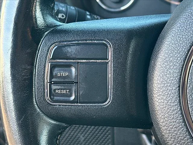 2016 Jeep Wrangler Sport S - Photo 24