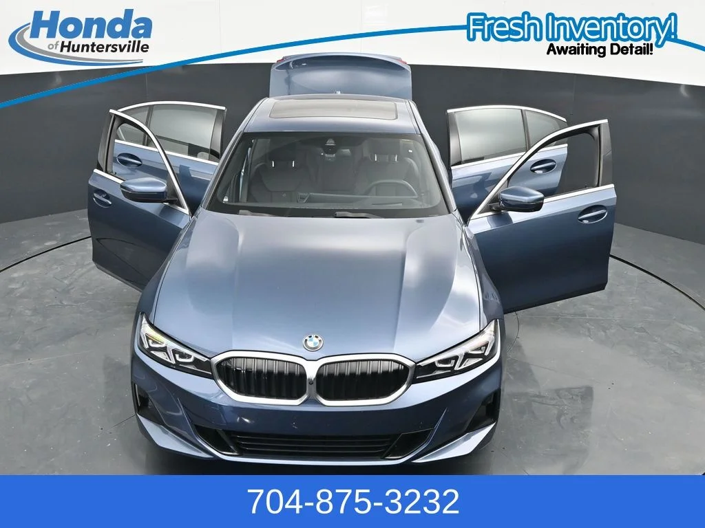 2025 BMW 3 Series 330i - Photo 29