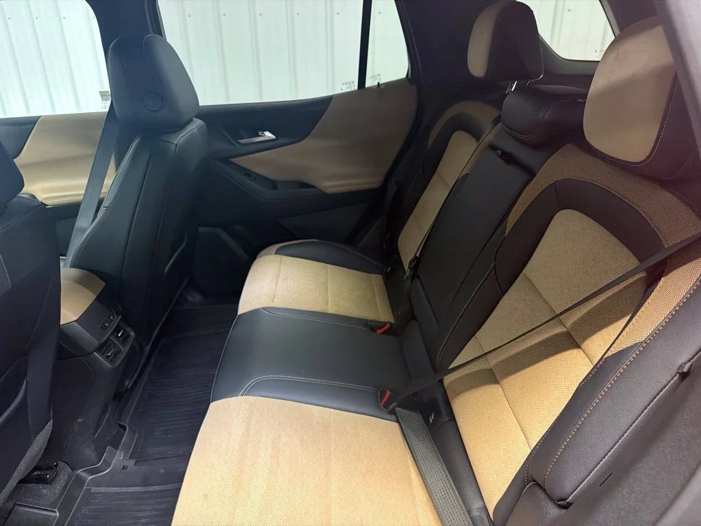 Used 2025 Red Chevrolet ACTIV image 30