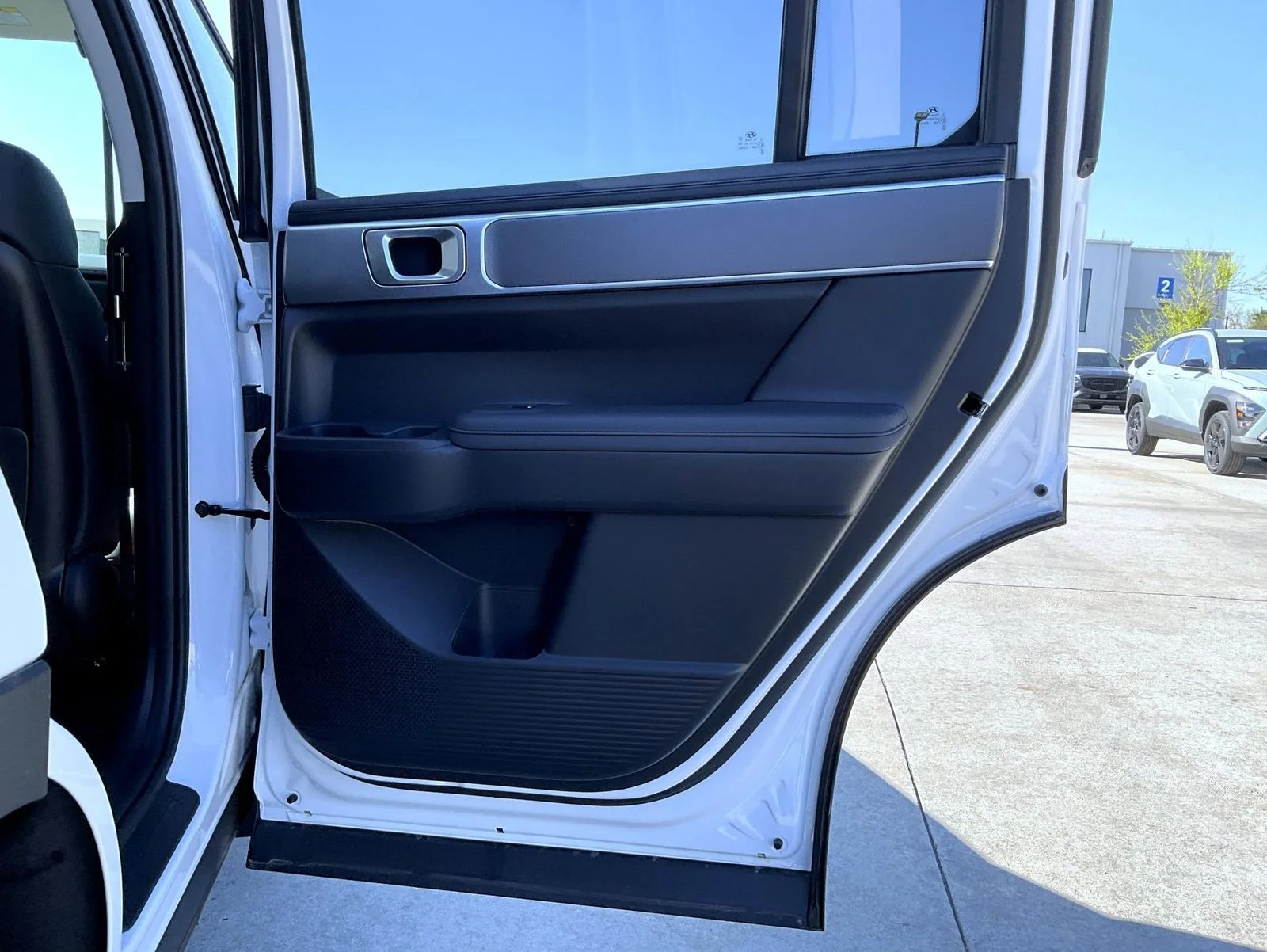 New 2026 White Hyundai SEL image 18