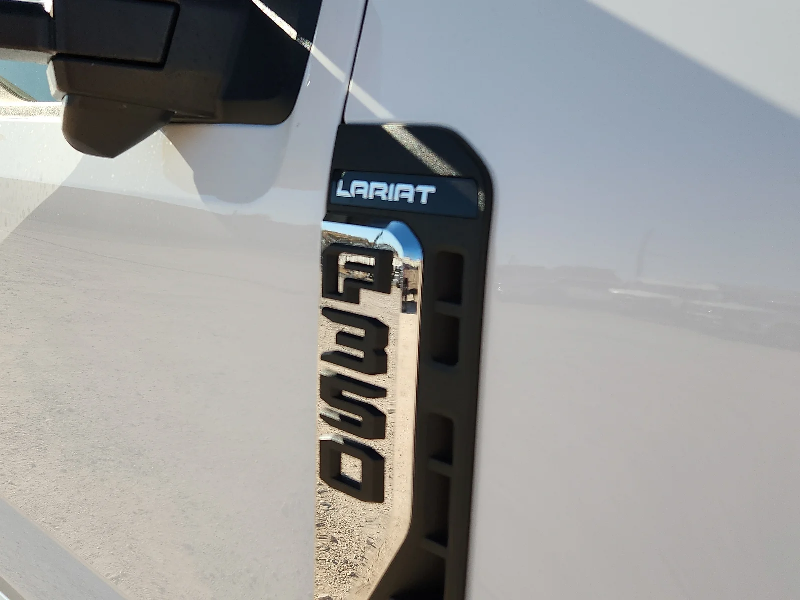 New 2026 Oxford White Ford Lariat image 10