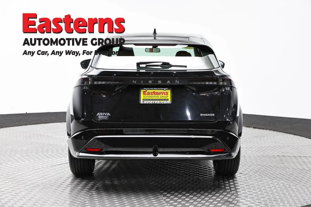 Used 2023 Black Nissan ENGAGE image 6