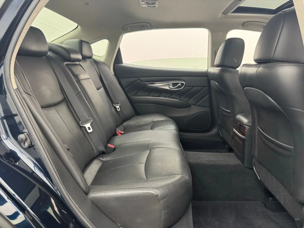 Used 2017 Hermosa Blue INFINITI 3.7X image 35