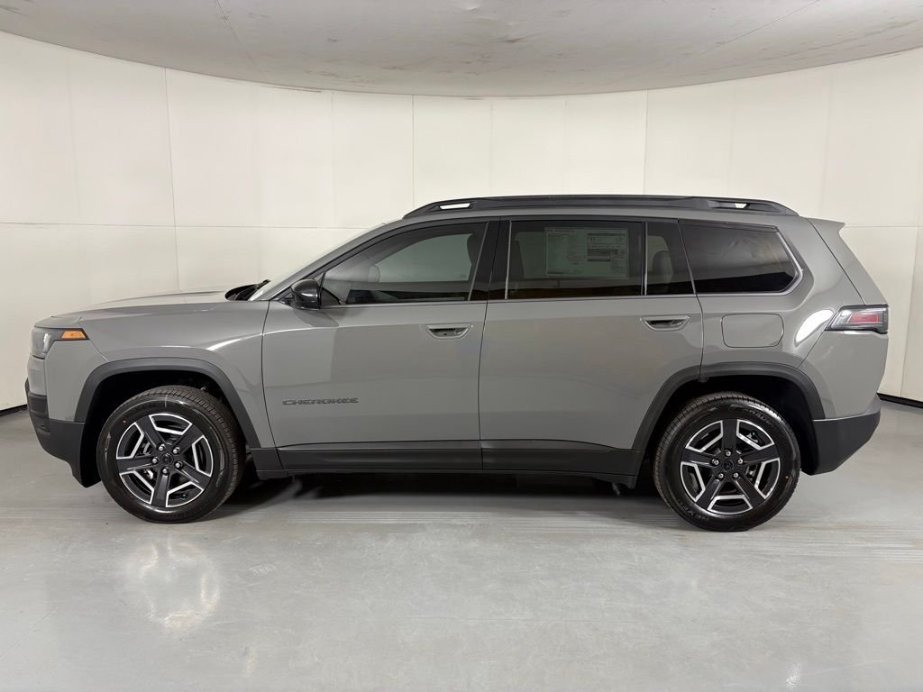 New 2026 Sting-Gray Clear-Coat Exterior Paint Jeep Laredo image 5