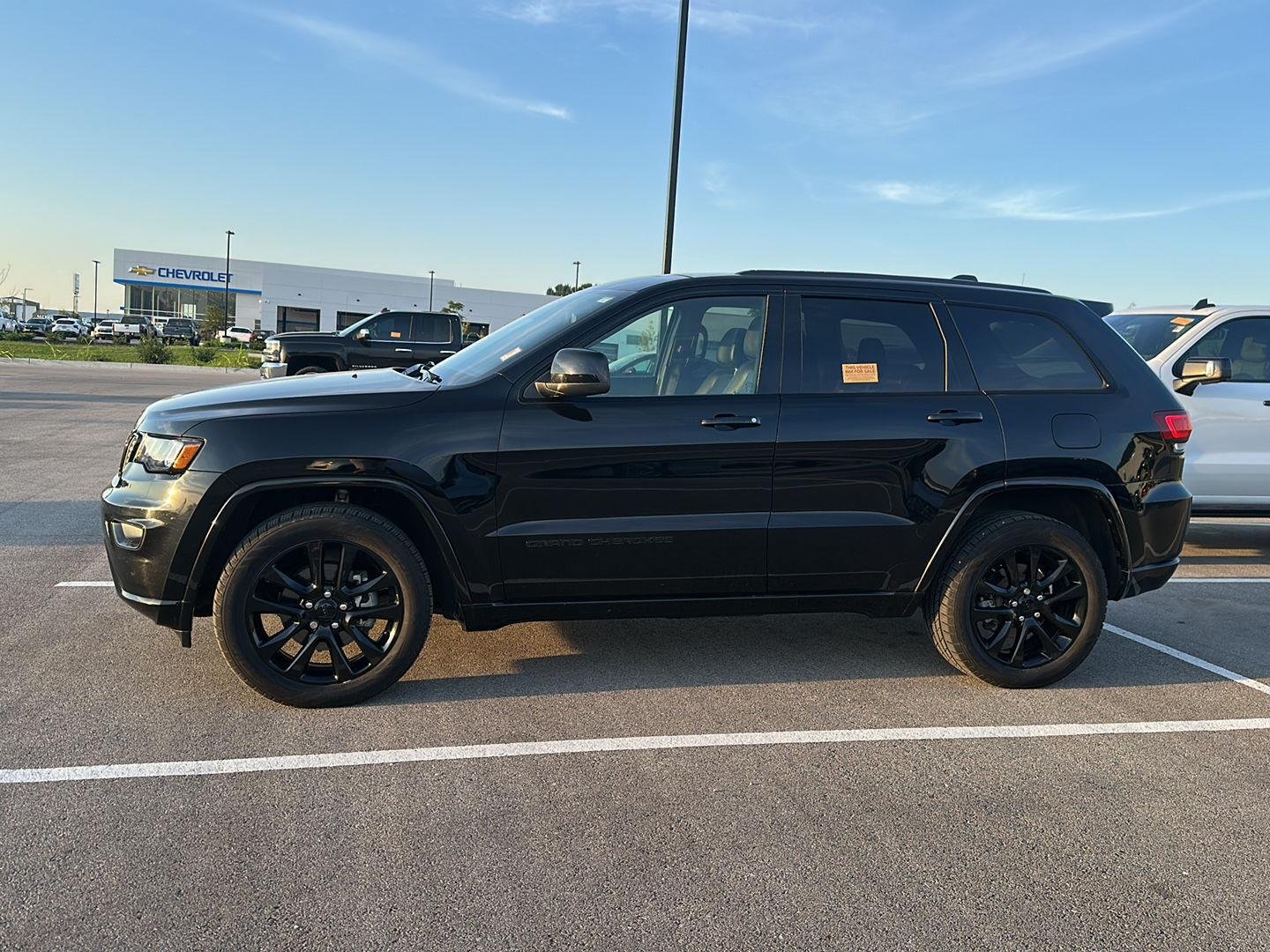 Used 2020 Jeep Grand Cherokee Altitude with VIN 1C4RJFAG6LC426474 for sale in Kansas City