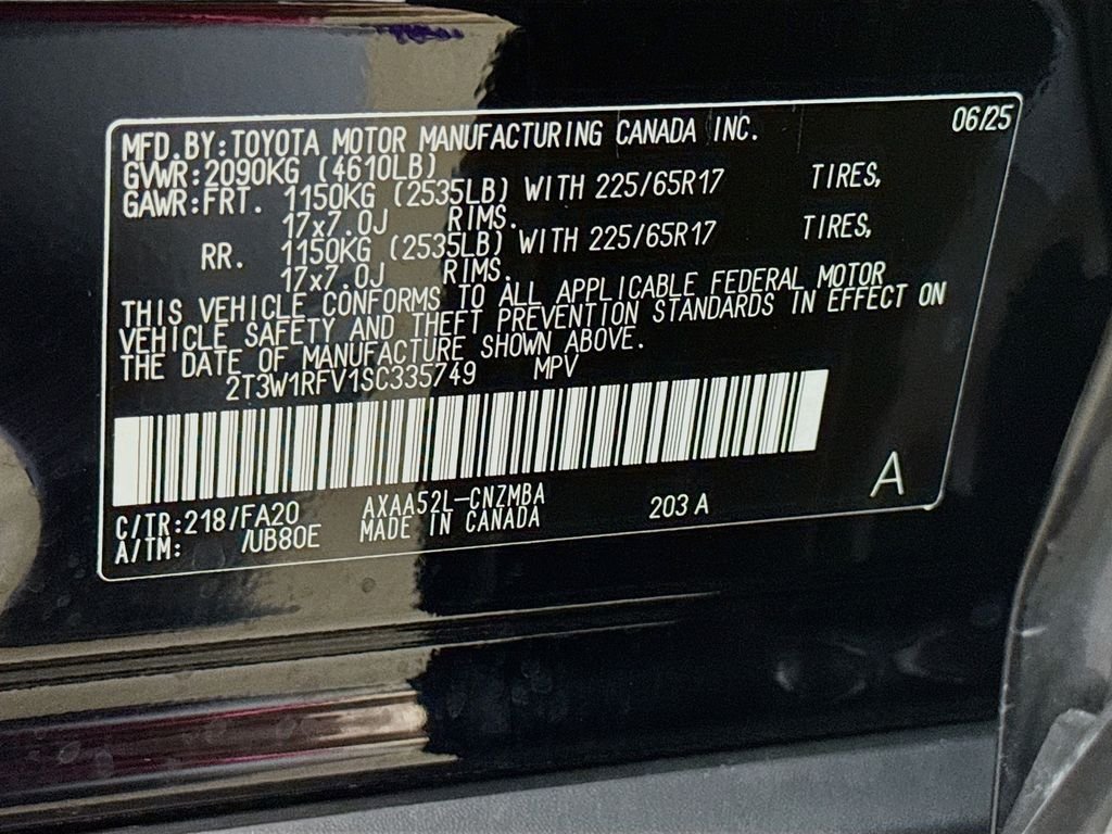 Used 2025 Midnight Black Metallic Toyota XLE image 40