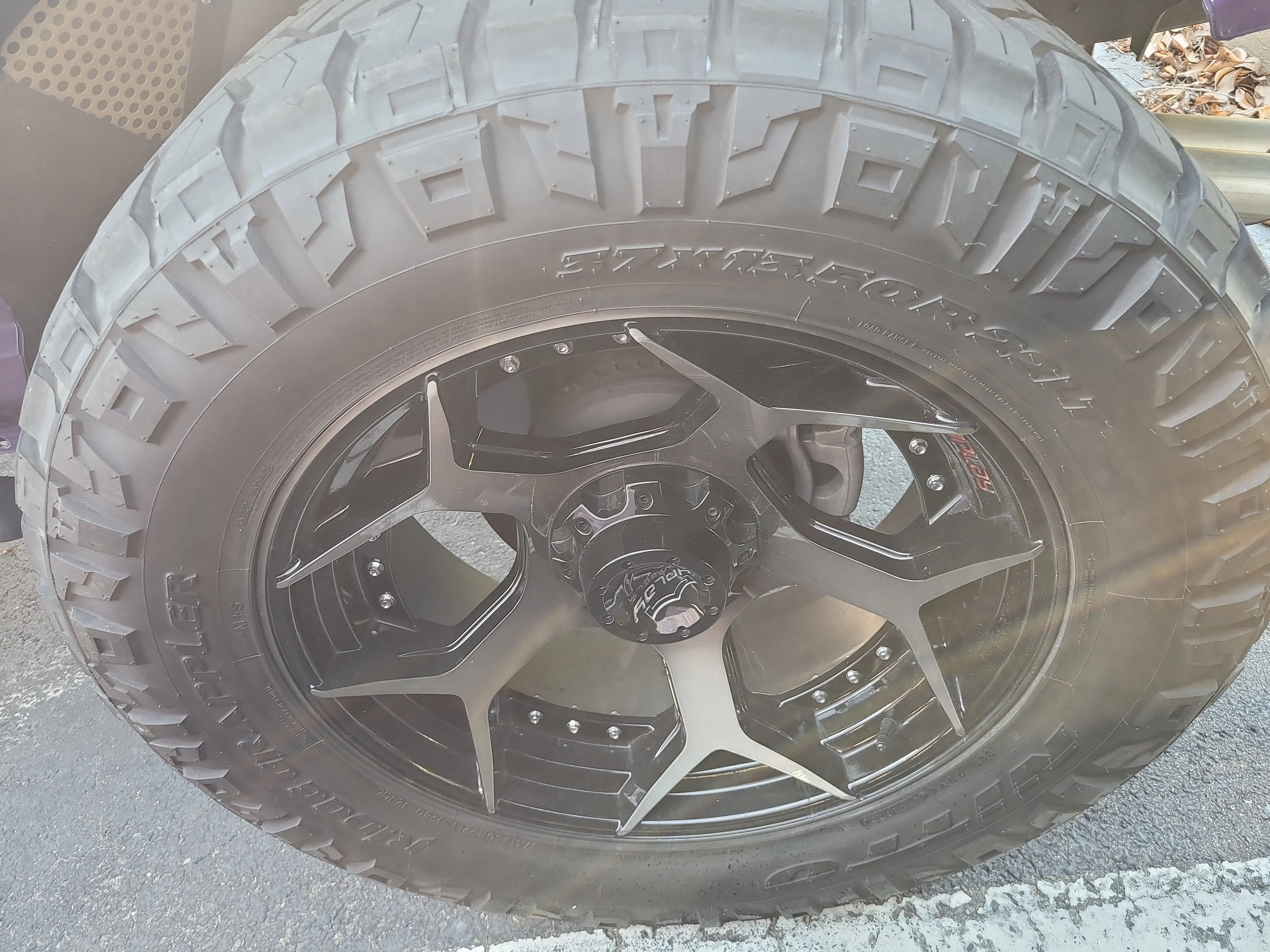 Used 2023 Limited Edition Reign Jeep Rubicon 392 image 7
