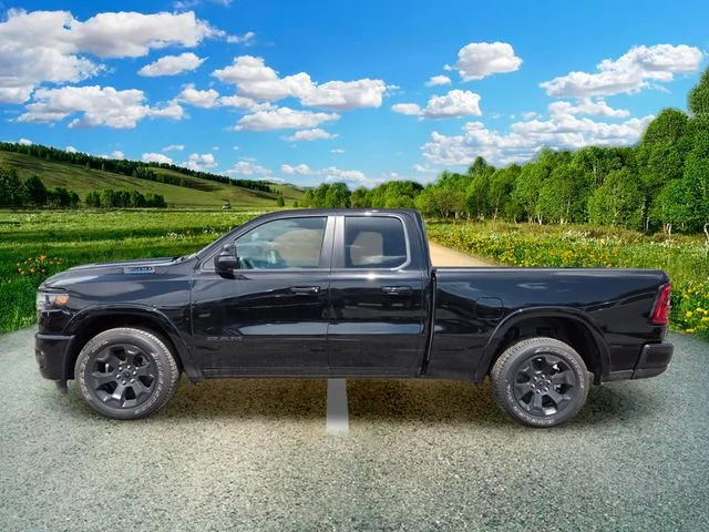 New 2026 Diamond Black Crystal Pearl-Coat Exterior Paint RAM Big Horn/Lone Star image 3