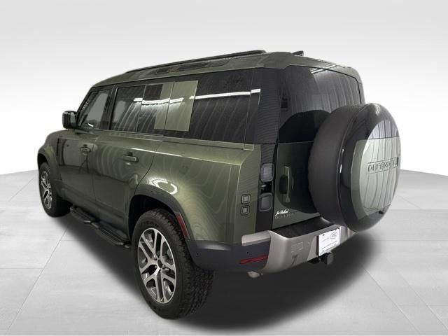 New 2026 Woolstone Green Land Rover S image 7