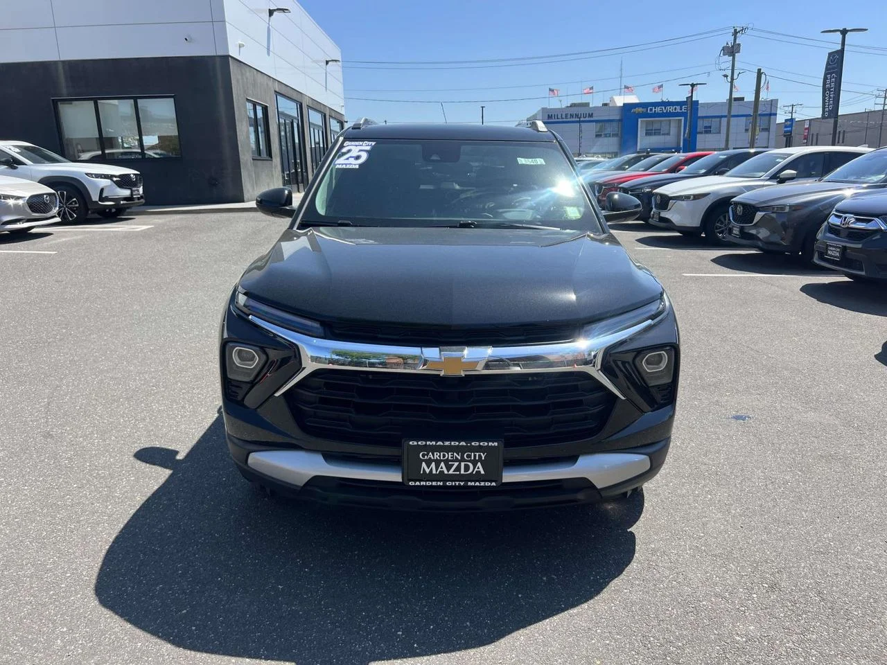 Used 2025 Mosaic Black Metallic Chevrolet FWD LT image 8