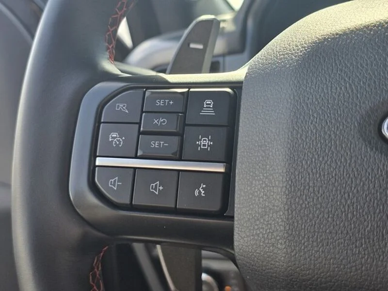 Used 2025 Agate Black Metallic Ford Raptor image 33