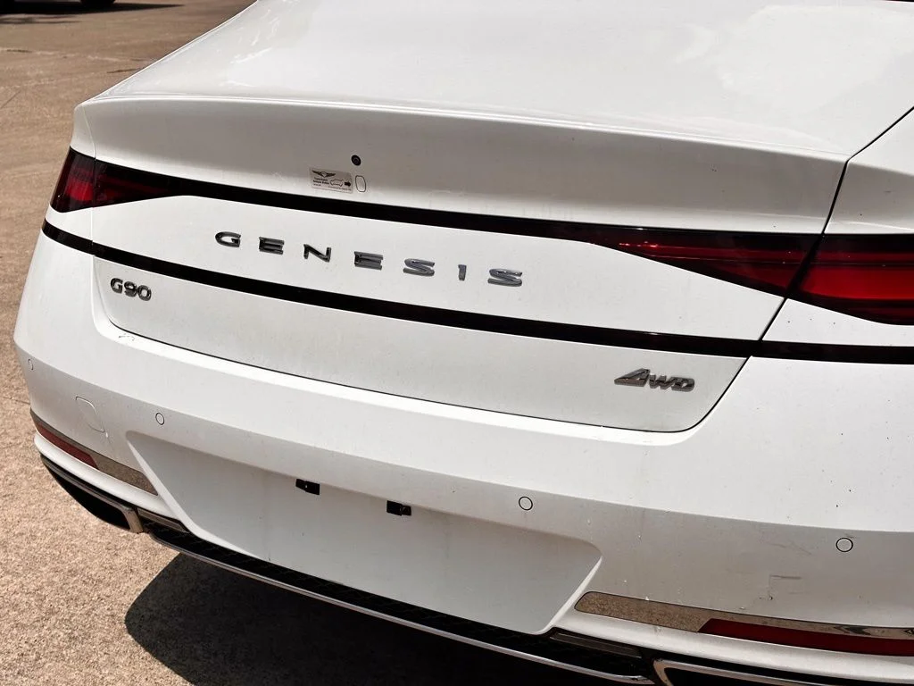 Used 2024 White Genesis 3.5T e-SC image 6