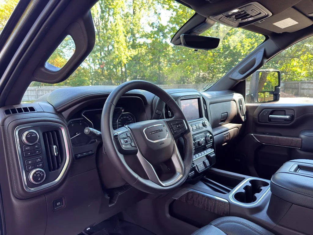 Used 2021 Black GMC Denali image 24