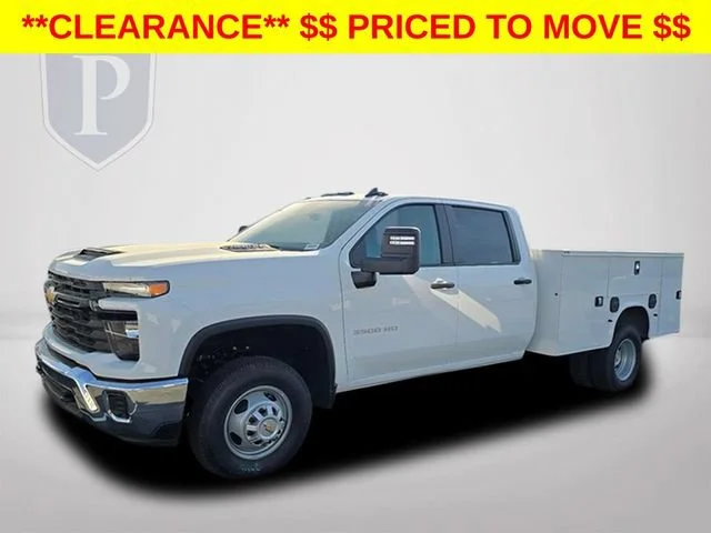 New 2026 Summit White Chevrolet Work Truck image 11